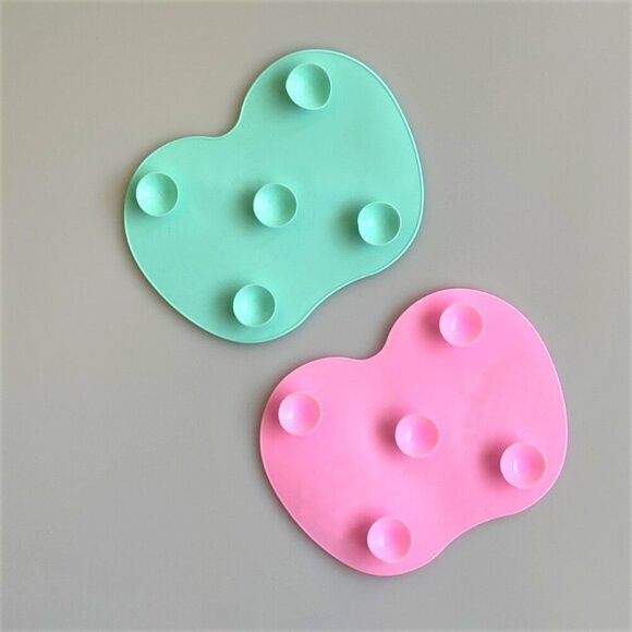 SILICONE GEL MAKEUP BRUSH CLEANING MAT WITH SUCTION CUP 2 PCS - Picture 11 of 12
